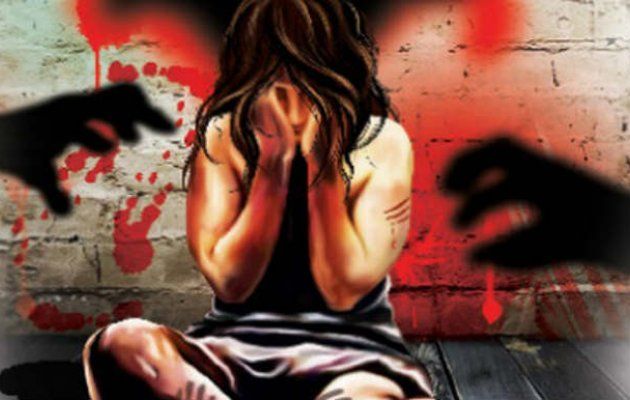 Raped on two minor girls in Nagpur | नागपुरात  चाकूच्या धाकावर दोन चिमुकल्यांवर अत्याचार