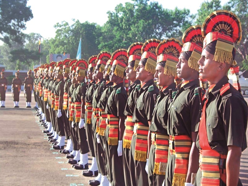 After training in MIRC, 3 Jawans enter the army | एमआयआरसीतील प्रशिक्षणानंतर १८५ जवान सैन्यात दाखल