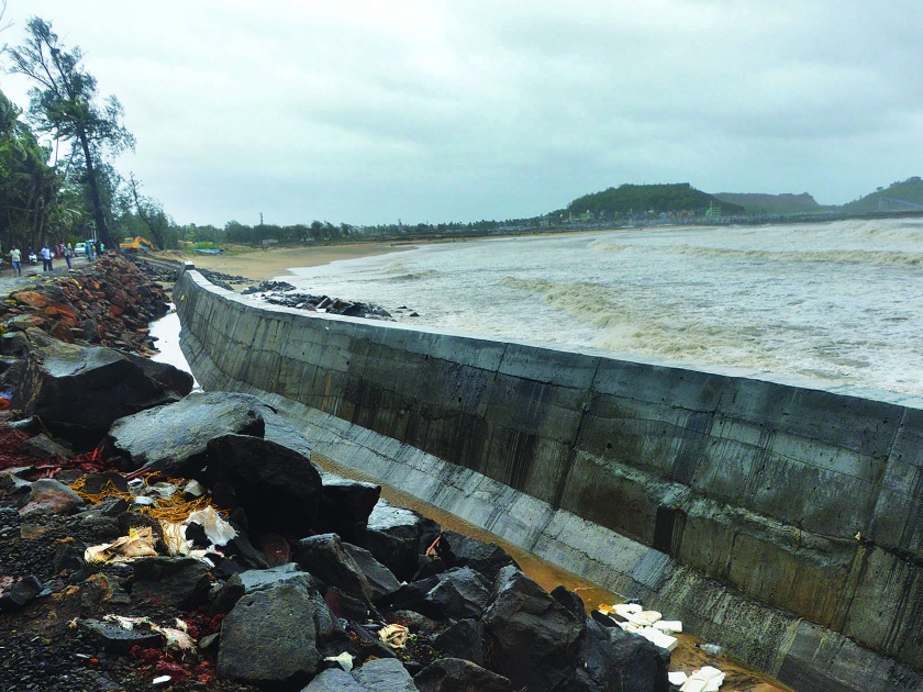 CoronaVirus Lockdown: Loss of funds for repair of Mirya Dam | CoronaVirus Lockdown : मिऱ्या बंधाऱ्याच्या दुरूस्ती निधीत कपात, लॉकडाऊनचा बसला फटका