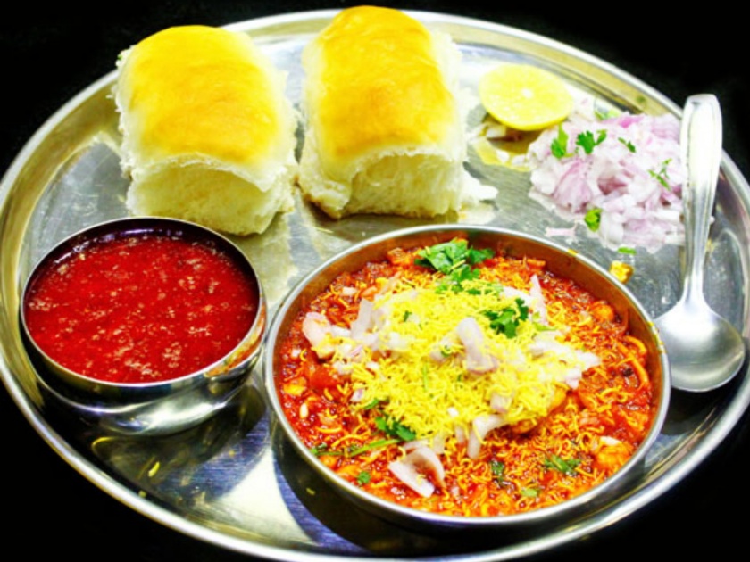 The taste of some Adgaon dishes lingers on the tongue - Sanjay Mone | आडगावच्या  काही पदार्थांची जिभेवर रेंगाळते चव