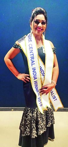 Nagpur's Shradha declared as 'Mrs Central India' | नागपूरची श्रद्धा ठरली ‘मिसेस सेंट्रल इंडिया’ 