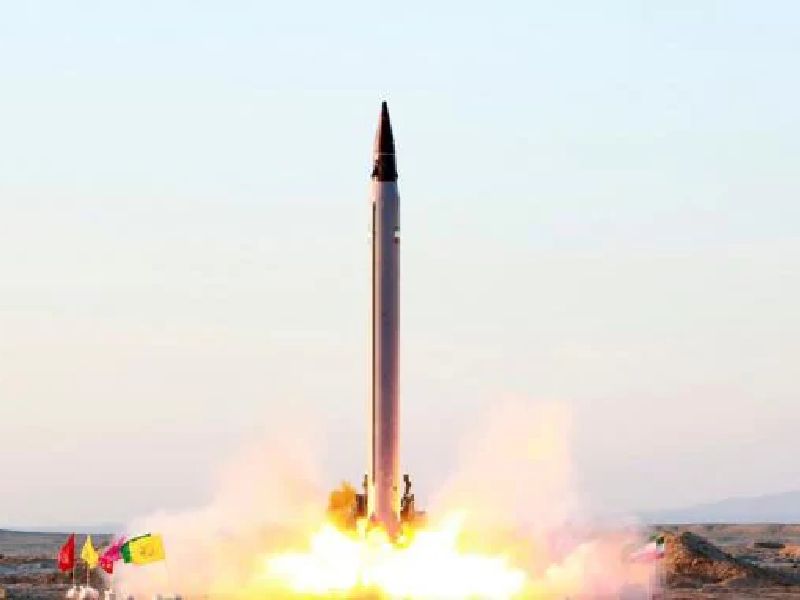 North Korea's big blight, missile crafted on its own city | उत्तर कोरियाची मोठी घोडचूक, स्वतःच्याच शहरावर कोसळलं मिसाइल