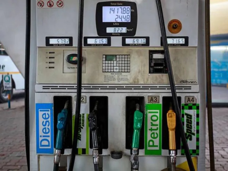 When can petrol-diesel prices go up ?; Find out why fuel prices are so stagnant right now! | पेट्रोल-डिझेलचे दर कधी वाढू शकतात?; सध्या इंधनाचे दर स्थिर कशामुळे, जाणून घ्या!