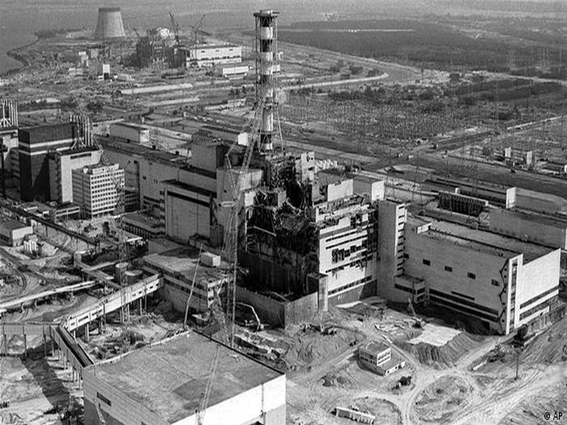 Russian troops have seized control of the Chernobyl nuclear power plant in Ukraine. | Russia vs Ukraine War: रशियाने ताब्यात घेतली पृथ्वीवरील सगळ्यात धोकादायक जागा; ३१ वर्षांपूर्वी घडला होता अपघात