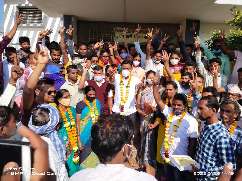 adivasi student union get 20 seats in gadchiroli district nagar panchayat election 2022 | नगर पंचायतीत आदिवासी विद्यार्थी संघाची मुसंडी