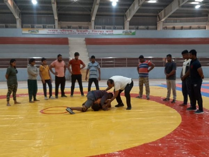 Wrestling, MP Ramdas Tadas furious over organizing Maharashtra Kesari tournament by kusti parishad in pune | महाराष्ट्र केसरी स्पर्धेच्या आयोजनावरुनच कुस्ती, खासदार तडस संतापले