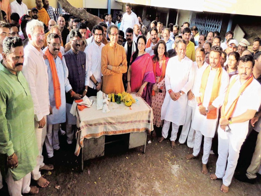 Uddhav Thackeray's Ekvira Darshan with 18 MPs | उद्धव ठाकरे यांचे १८ खासदारांसह एकवीरा दर्शन