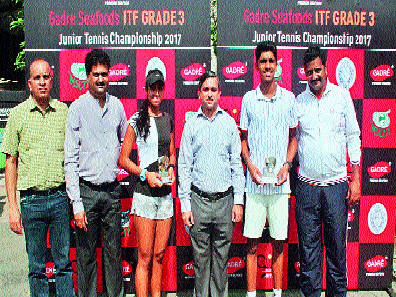  The trio of Duleep Mukut, Vadehi Choudhary won the girls' title | सिद्धांतला दुहेरी मुकुट, वैदेही चौधरीला मुलींच्या गटाचे विजेतेपद