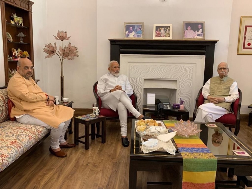 PM Narendra Modi, Amit Shah visit LK Advani, MM Joshi after massive victory | विजयानंतर नरेंद्र मोदी ज्येष्ठ नेत्यांच्या घरी;अडवाणी, मुरली मनोहर जोशींचे घेतले आशीर्वाद  