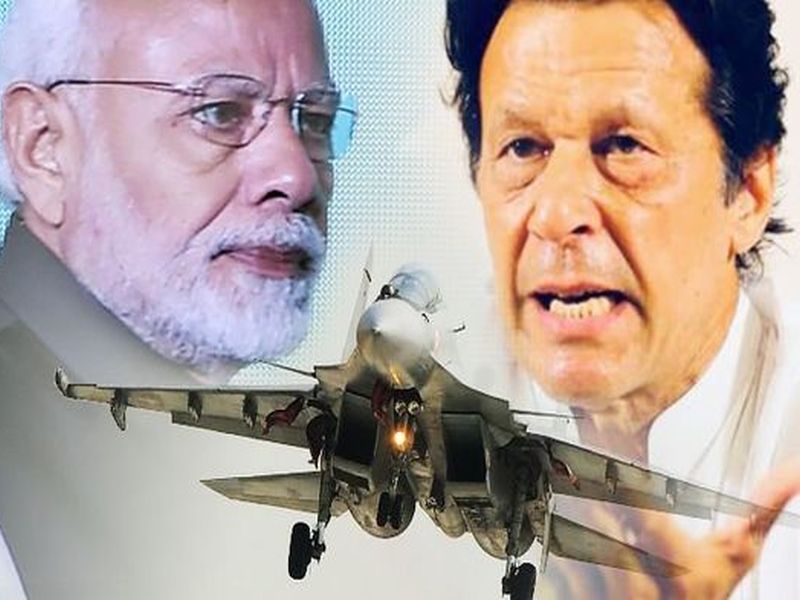pakistan immediately responds to indian air strike to bring international interference | युद्ध परवडणार नाही म्हणूनच पाकिस्तानकडून प्रत्युत्तराची घाई