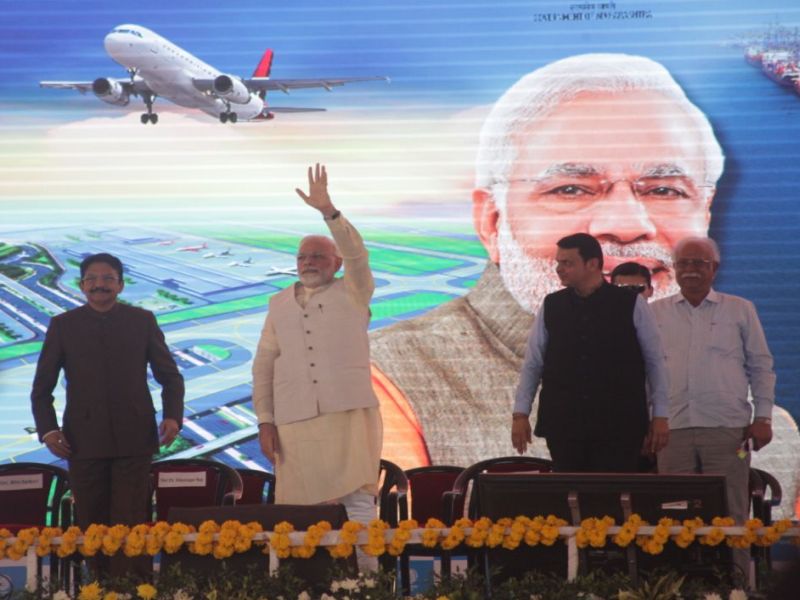 By 2022, the picture of Navi Mumbai will be shifted, air and road traffic will be big changes- Modi |  2022पर्यंत नवी मुंबईचं चित्र पालटेल, हवाई, रस्ते वाहतुकीत होतील मोठे बदल- मोदी