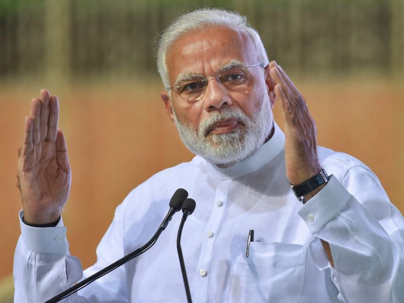 Coronavirus: Prime Minister Narendra Modi action on railway accident in Aurangabad vrd | Coronavirus: औरंगाबादमधील रेल्वे अपघाताची पंतप्रधान नरेंद्र मोदींकडून दखल; रेल्वे मंत्र्यांना दिल्या सूचना