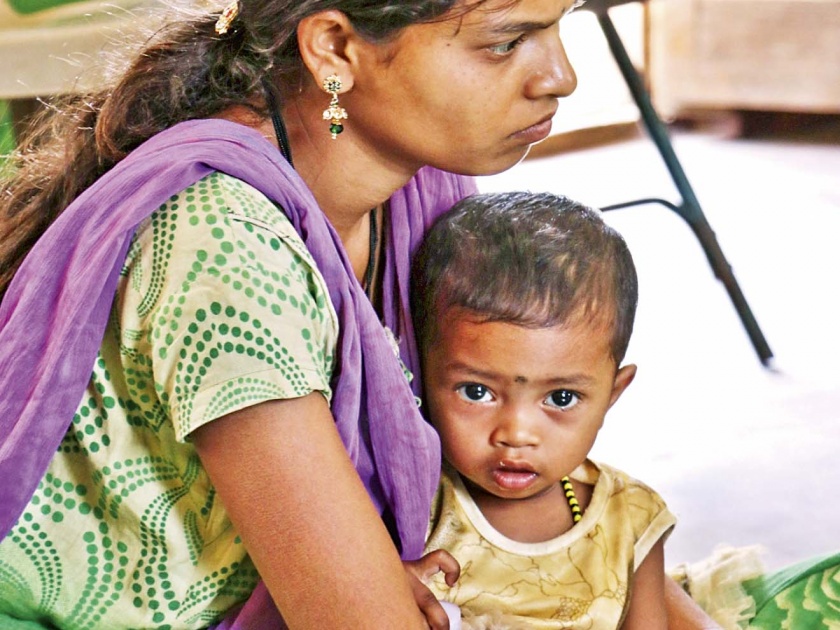 Though state capital Mumbai is very near, malnutrition in Thane-Palghar is very severe | मुंबईच्या कुशीत दगावणारी बाळं