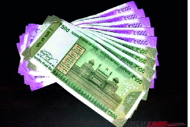 District Bank robbery worth Rs 3 lakh; Both arrested | जिल्हा बँकेच्या २५ लाखांच्या लुटीचा छडा; दोघांना अटक