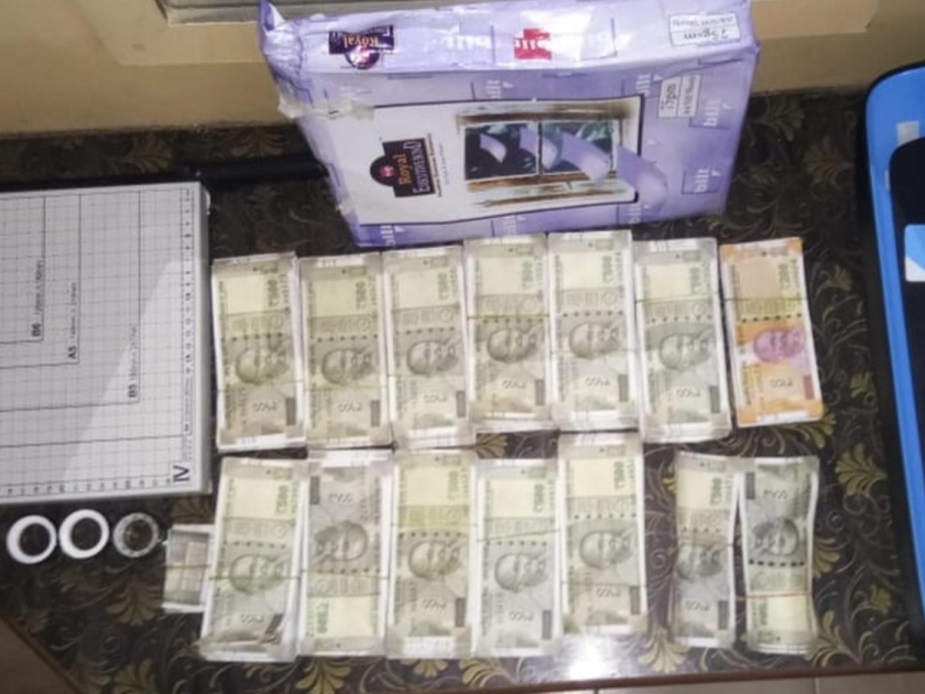 Lakhs rupees counterfeit notes seized from Mumbai, accused arrested from Tamil Nadu pda | मुंबईतून लाखोंच्या बनावट नोटा जप्त, तामिळनाडूतून आरोपी जेरबंद 