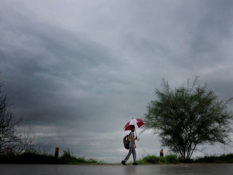The monsoon will arrive in Kerala on June 5 this year; Forecast by the observatory | मॉन्सूनचे केरळच्या किनारपट्टीवर पाच जूनला आगमन होणार ; वेधशाळेने वर्तवला अंदाज 