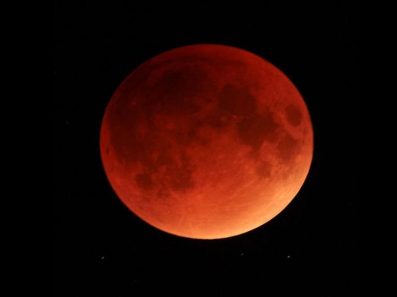 The moon will go on January 31, 20 years after the rare Yoga | ३१ जानेवारीला चंद्र होणार लाल, २० वर्षांनी दुर्मीळ योग