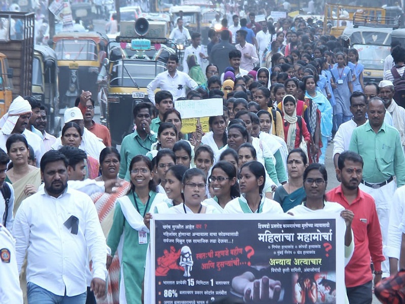 Mahamorcha against Hinjewadi rape case at Ambajogai | हिंजवडीतील अत्याचाराच्या निषेधार्थ अंबाजोगाईत निघाला महामोर्चा