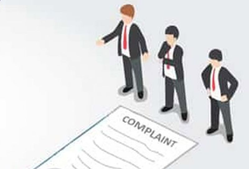 More than 50 complaints against corrupt Deputy Registrar | लाचखोर उपनिबंधकाविरोधात ५० पेक्षा अधिक तक्रारी
