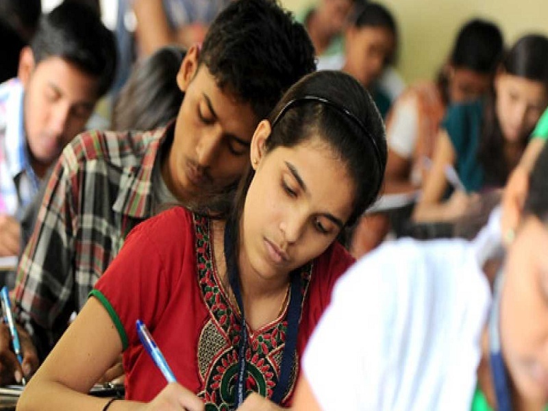 dates mpsc exam ashok chavan commented maharashtra public service commission | MPSC Exam: एमपीएससीच्या वयोमर्यादाबाबत पुढील बैठकीत निर्णय होणार?