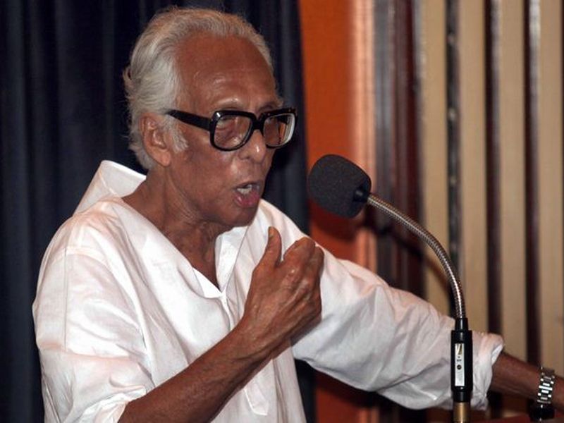 Dadasaheb Phalke awardee film maker Mrinal Sen passed away at the age of 95 | दादासाहेब फाळके पुरस्कारप्राप्त चित्रपट दिग्दर्शक मृणाल सेन यांचे निधन