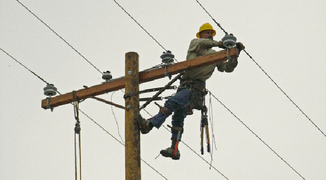 Electricity workers end nationwide January 7 | वीज कर्मचाऱ्यांचा ८ जानेवारीला देशव्यापी संप