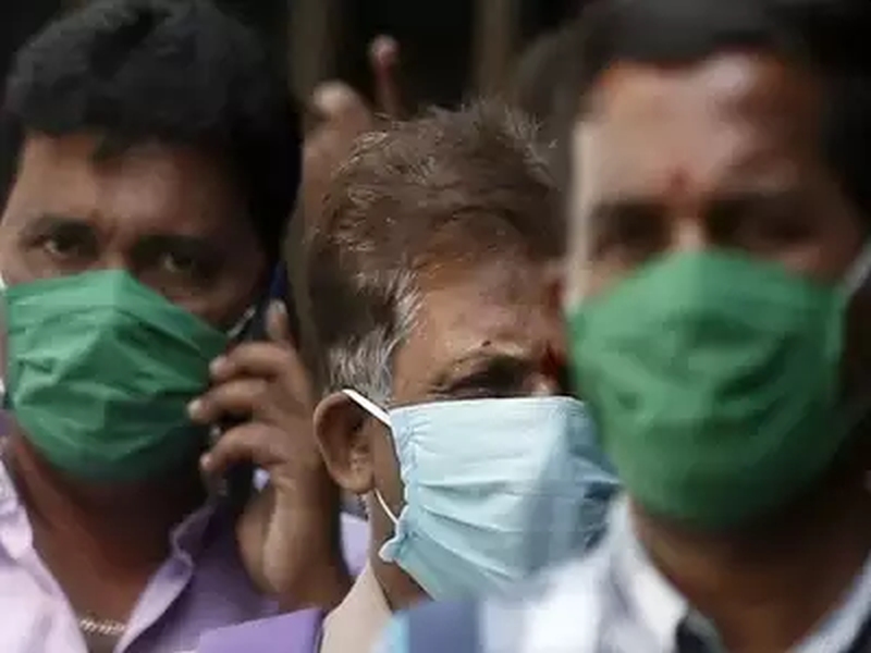  In Pune, the mask cost about Rs 1 thousand to person | पुण्यात मास्क न वापरणे पडले १ हजार रुपयांना