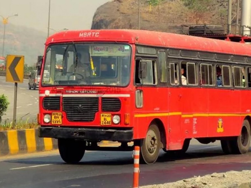 Two ST drivers took a three-day coach to release the laborers from Madhya Pradesh | तीन दिवसांचा डबा घेऊन मध्यप्रदेशच्या मजुरांना सोडायला गेले एसटीचे दोन चालक