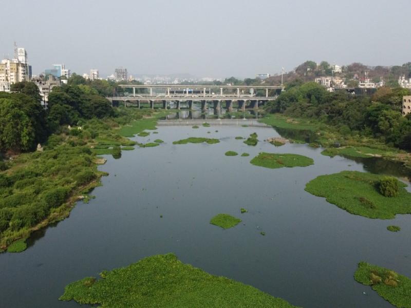 sewage directly into the river Pune Municipal Corporation fined as much as 92 crores... | अबब..! सांडपाणी थेट नदीपात्रात; पुणे महापालिकेला तब्बल ९२ कोटींचा दंड