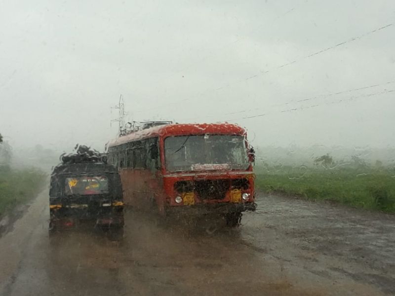Rainfall in Shirpur, Masalapen area with Washim | वाशिमसह शिरपूर, मसलापेन परिसरात पाऊस; शेतकरी सुखावला
