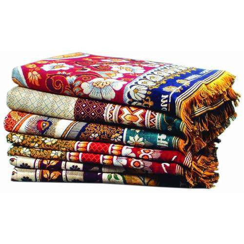 Panipat's 'Solapuri sheet' in showrooms in Solapur! | सोलापुरातील शोरुम्समध्ये पानिपतच्या ‘सोलापुरी चादरी’!