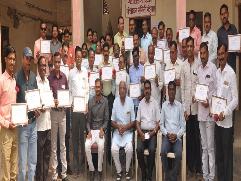 42 honors under the scheme of value addition: Shantilal Mutha Foundation's initiative in Nandurbar | मुल्यवर्धन उपक्रमाअंतर्गत 42 प्रेरकांचा सन्मान : नंदुरबारात शांतीलाल मुथा फाऊंडेशनचा उपक्रम