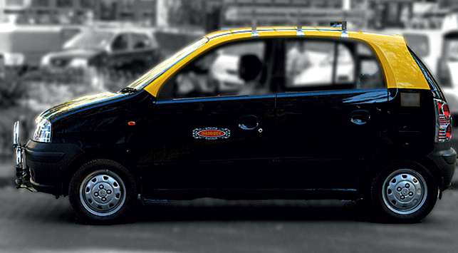 There will be lights on the black yellow taxi; Taxi driver's wages will be up for grabs? | काळी पिवळया टॅक्सीवर दिवे लागणार; टॅक्सी चालकांच्या मुजोरीला चाप बसणार?