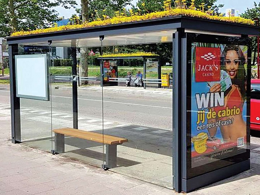 Turned bus stops to 'B-Stops' for fresh air! | ताज्या हवेसाठी बस स्टॉप्स केले 'B-Stops'मध्ये रूपांतरित!