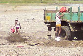 Illegal sand consumes: Notice to 3 states including Maharashtra | अवैध वाळू उपसा : महाराष्ट्रासह ५ राज्यांना नोटीस