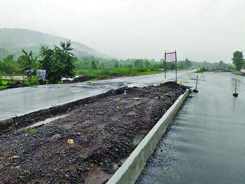 The issue of closure of a divider on the Goa highway will get annoyed | गोवा महामार्गावरील दुभाजक बंद करण्याचा वाद चिघळणार