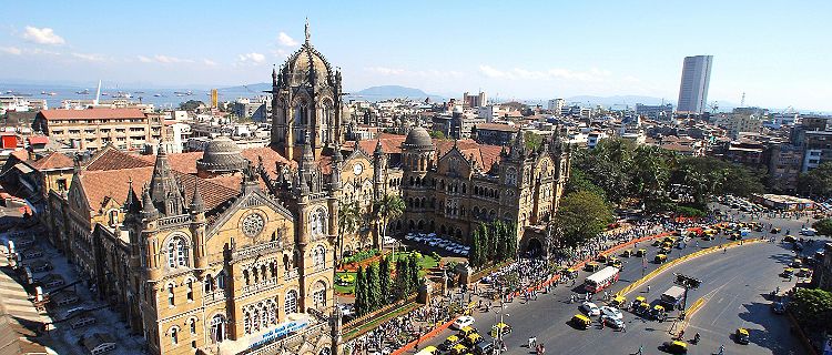 Who will be the Mumbai MP?, Curiosity among the voters | मुंबईचे खासदार कोण होणार?, मतदारांमध्ये उत्सुकता