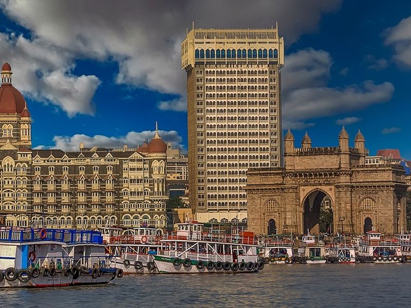 Do not forget these places in one day's Mumbai trip. | एका दिवसाच्या मुंबई सफरीत ही ठिकाणं विसरु नका.