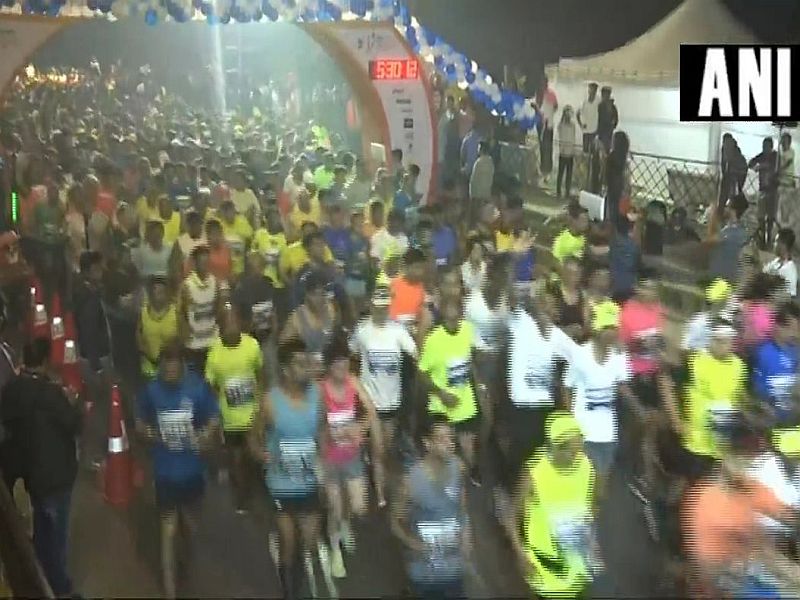 Sainu Mughta and Meenu Prajapati win Mumbai Half Marathon | Mumbai Marathon 2019 : मुंबई हाफ मॅरेथॉनमध्ये श्रीणू मुगाता, मीनू प्रजापती यांची बाजी 