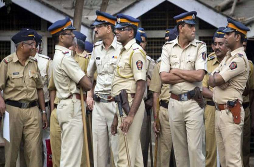Transfers of Police Officers in Mumbai | मुंबईतील पोलीस अधिकाऱ्यांच्या बदल्या, तातडीने नियुक्तीच्या जागी हजर होण्याचे आदेश