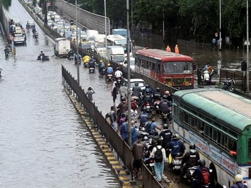 due to heavy rain mumbai and suburban people facing same misery year after year | आजचा अग्रलेख: तसाच पाऊस, तसेच हाल