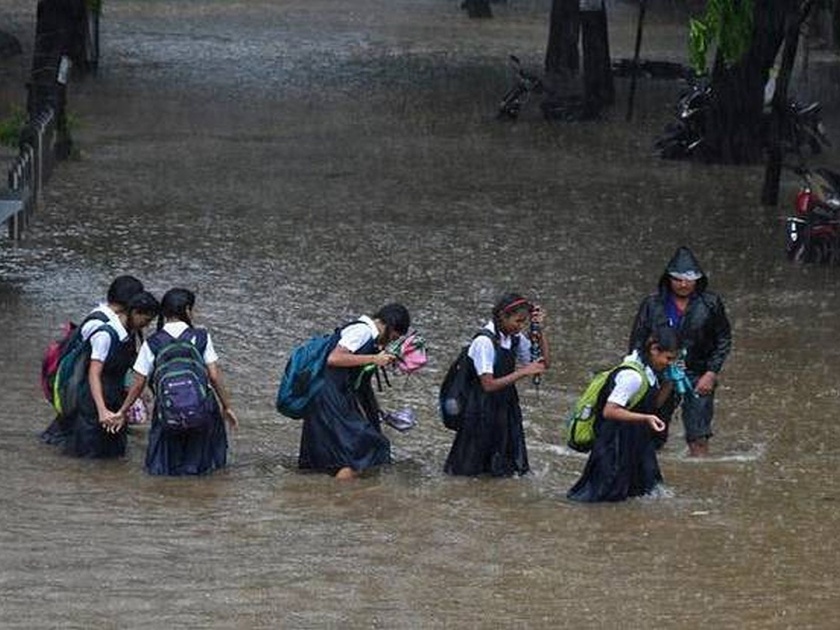 mumai rain update state govt declares holiday for all schools in Mumbai Navi Mumbai Thane kokan areas | मुसळधार पावसामुळे मुंबई, ठाणे, नवी मुंबई, कोकण परिसरातील शाळांना सुट्टी जाहीर