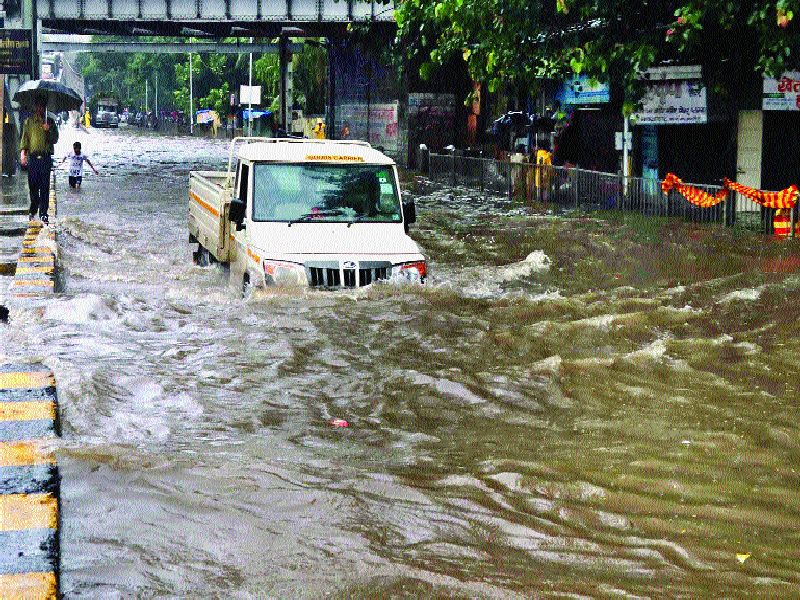 105 places in Mumbai flood free after the monsoon, | मुंबईतील  १०५ ठिकाणे पावसाळ्यानंतर ‘पूरमुक्त’