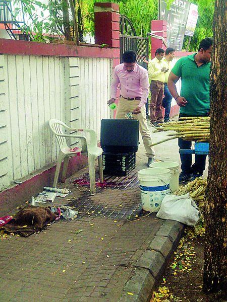 In Nagpur, the toilets Employee brutally murdered | नागपुरात  शौचालय कर्मचाऱ्याची निर्घृण हत्या