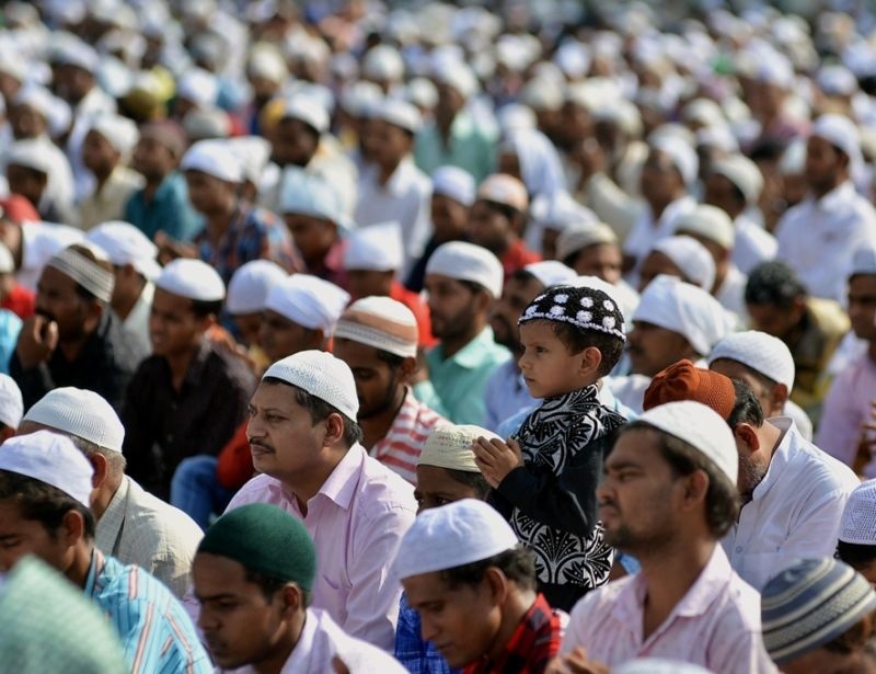 Muslim community in search of political support; Angry about BJP | मुस्लिम समाज राजकीय आधाराच्या शोधात; भाजपाविषयी नाराजी