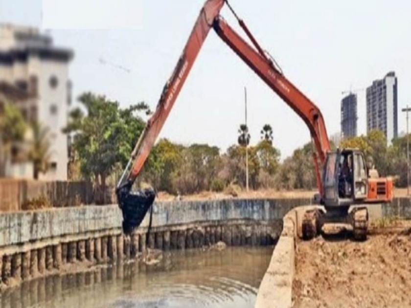 bmc contractors were negligent penalty of 30 lakh 83 thousand rupees for unfinished drainage works | कंत्राटदारांना निष्काळजीपणा भोवला; नालेसफाईच्या कामातील त्रुटींमुळे ३० लाख ८३ हजार रुपयांचा दंड