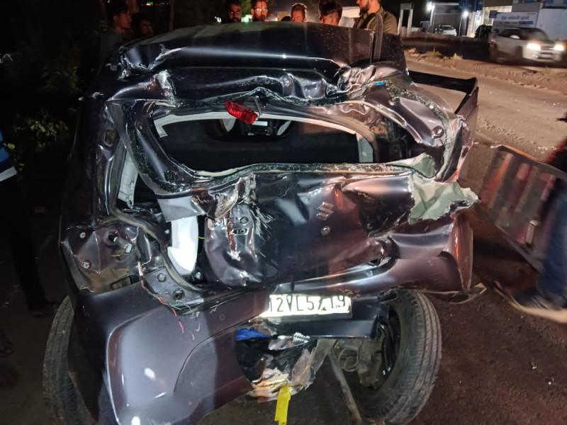 Pune city road accident thrill; Tanker collided with 3 cars at high speed | पुणे - नगर रस्त्यावर अपघाताचा थरार; भरधाव वेगात टँकरची ३ मोटारींना धडक