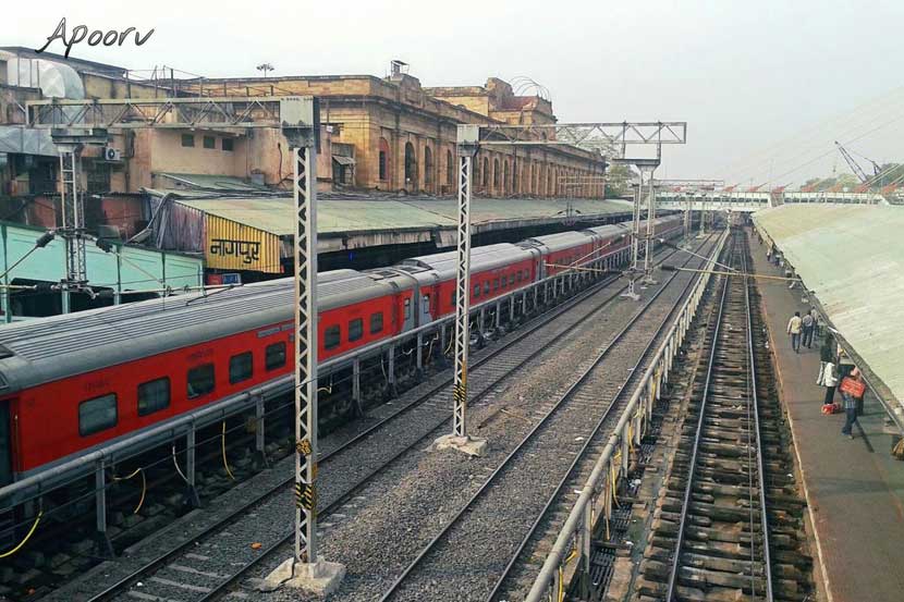 Prime Minister Narendra Modi inaugurated 'One Station One Product' at various railway stations including Nagpur | पंतप्रधान मोदी यांच्या हस्ते नागपूरसह विविध रेल्वे स्थानकावर 'वन स्टेशन वन प्रॉडक्ट'चे उद्घाटन