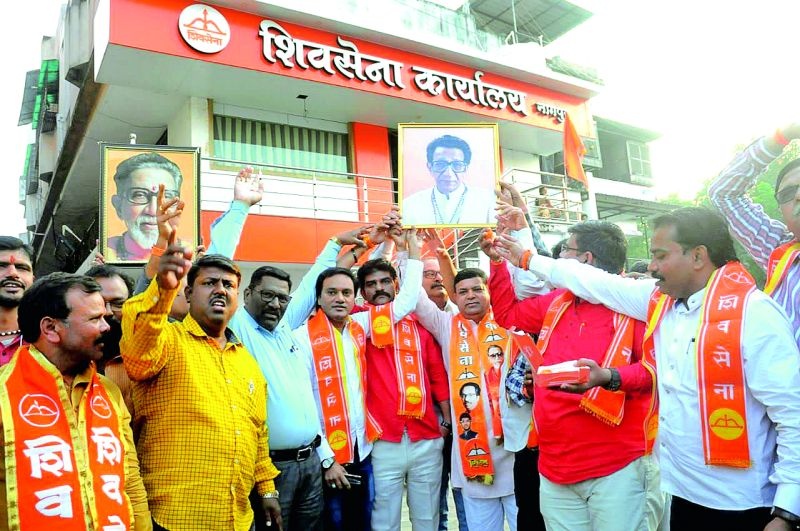 Maharashtra Government : BJP's disappointment in Nagpur, excitement of Maharashtra development front | Maharashtra Government : नागपुरात भाजपात निराशा, महाराष्ट्र विकास आघाडीचा जल्लोष