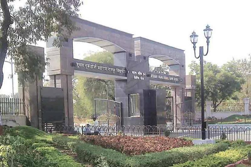Nagpur University claims that full examination is not a 'flop' | नागपूर विद्यापीठाचा दावा, पूर्ण परीक्षा 'फ्लॉप' नाही